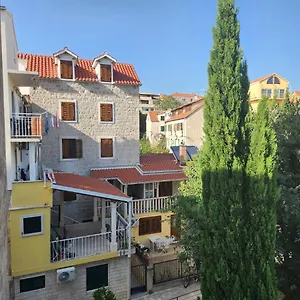 Dubai Split
